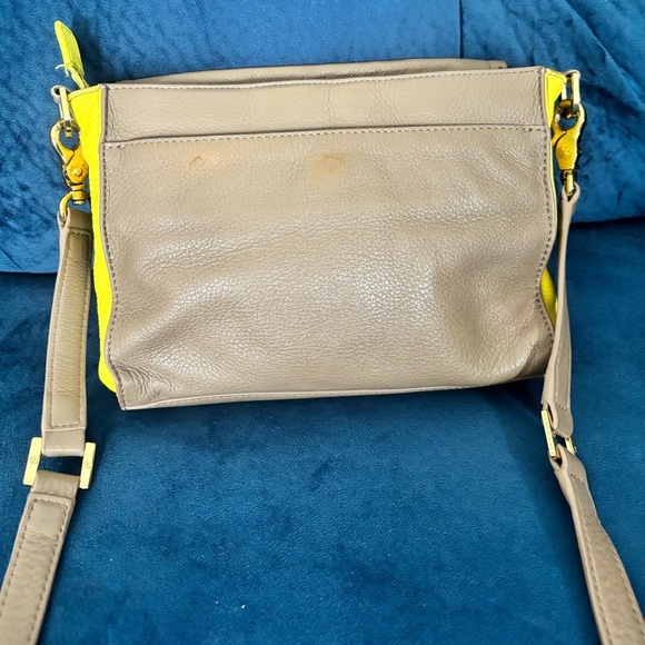 Tory Burch Rachel Envelope Grey Neon Yellow Crossbody Bag - Picture 2 of 14